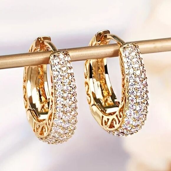 Glittering Gold or Silver Plated Hoop Earrings with Micro Zircons - Picture 2 of 8